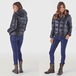 Women’s Patagonia Raven Rocks Hoody 700 Down Puffer Coat